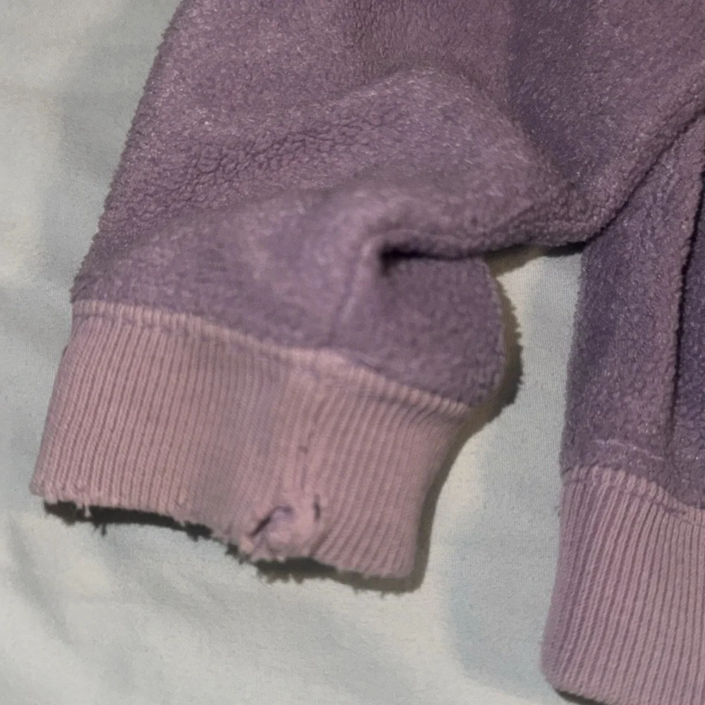 Gap size 3 years girls, purple with white gap little tears on cuff of the sleave